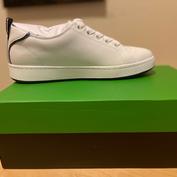 Kate Spade Kids White Sneakers NWT - Picture 3 of 6